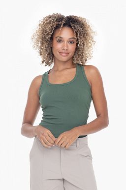 Slim Fit Scoop Neck Tank Top